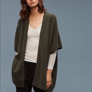 Aritzia - Iconic Cape (Community)